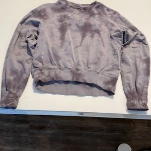 Lululemon crop sweatshirt
